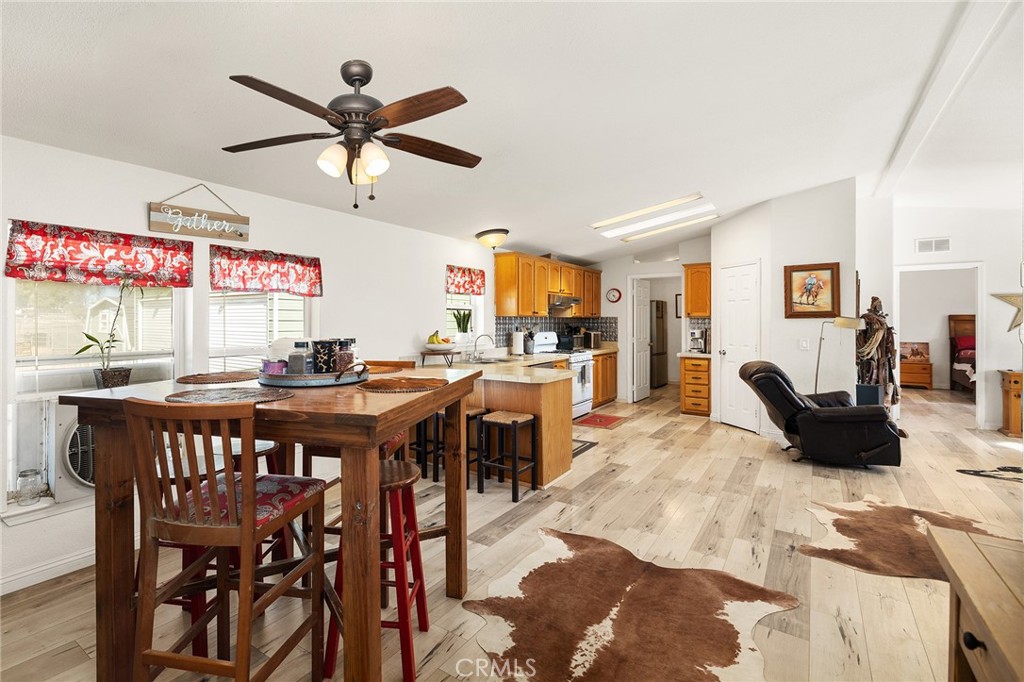 31250 Loretta Ave.