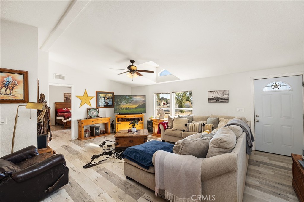 31250 Loretta Ave.