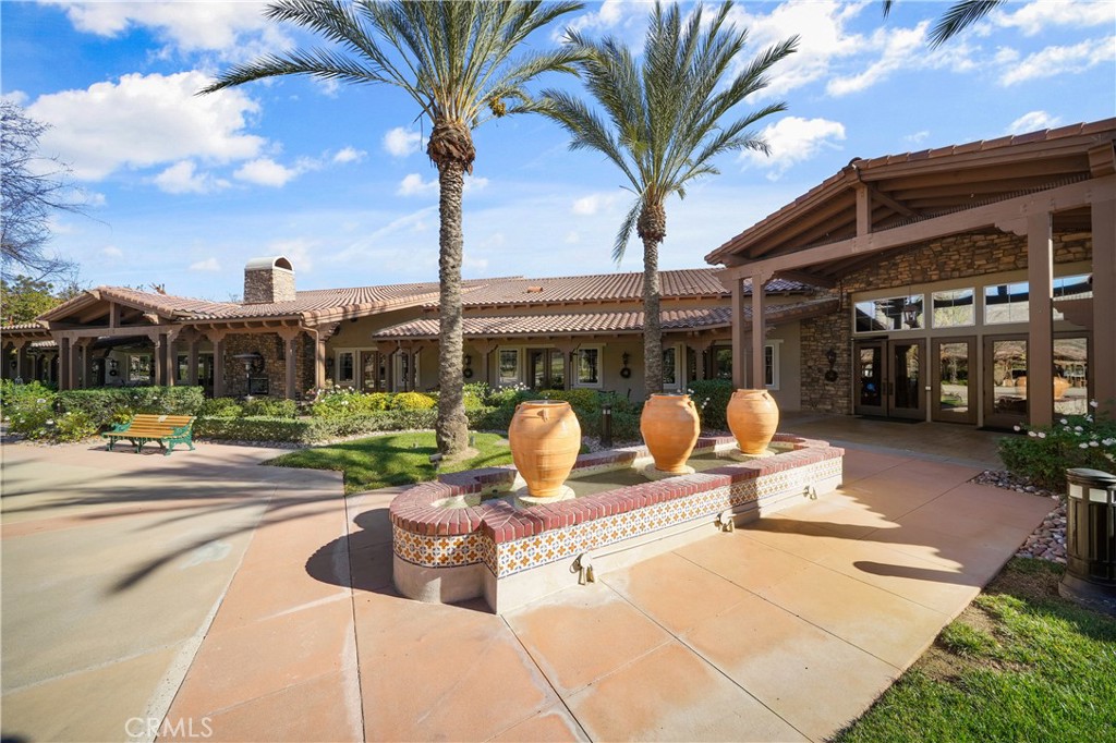 268 Four Seasons Boulevard