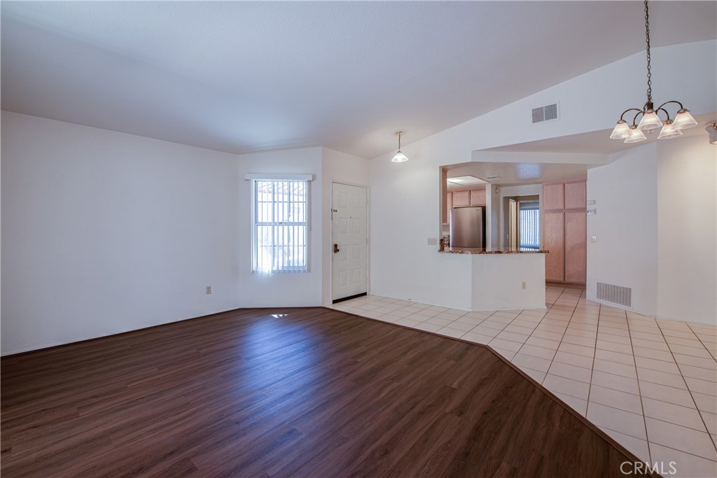 28276 Calle Lustrosos