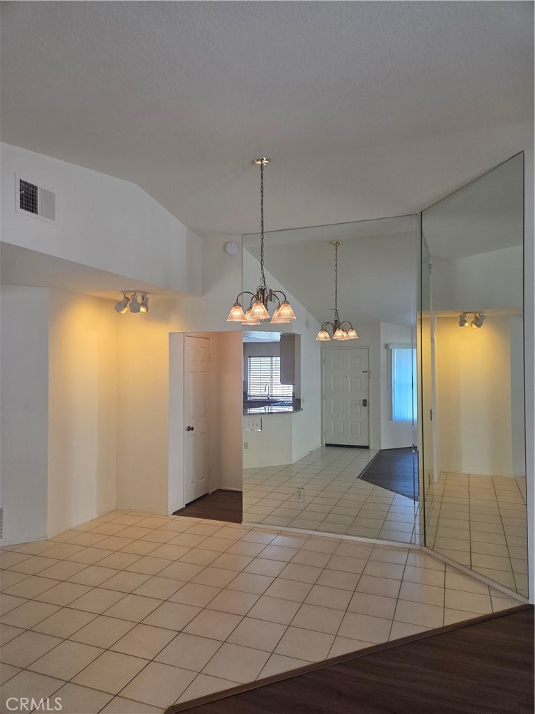 28276 Calle Lustrosos