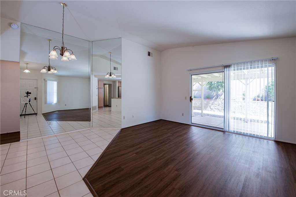 28276 Calle Lustrosos