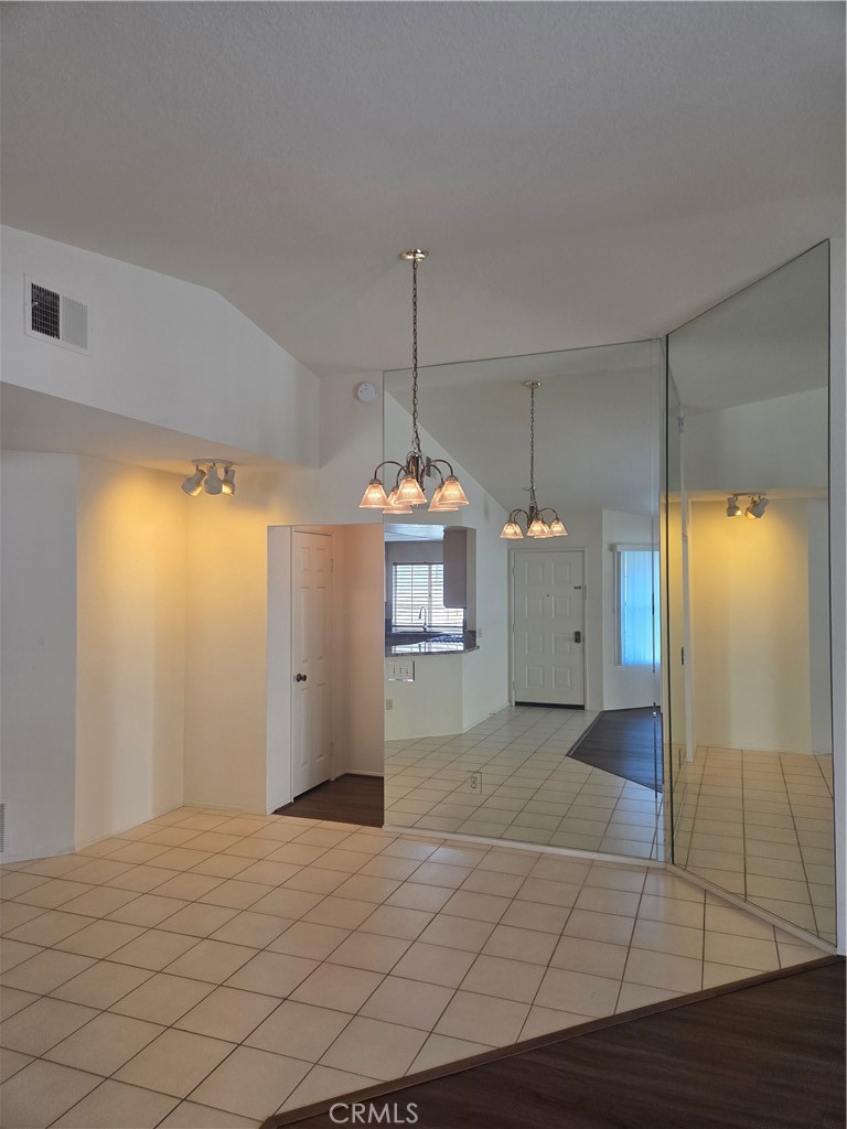 28276 Calle Lustrosos