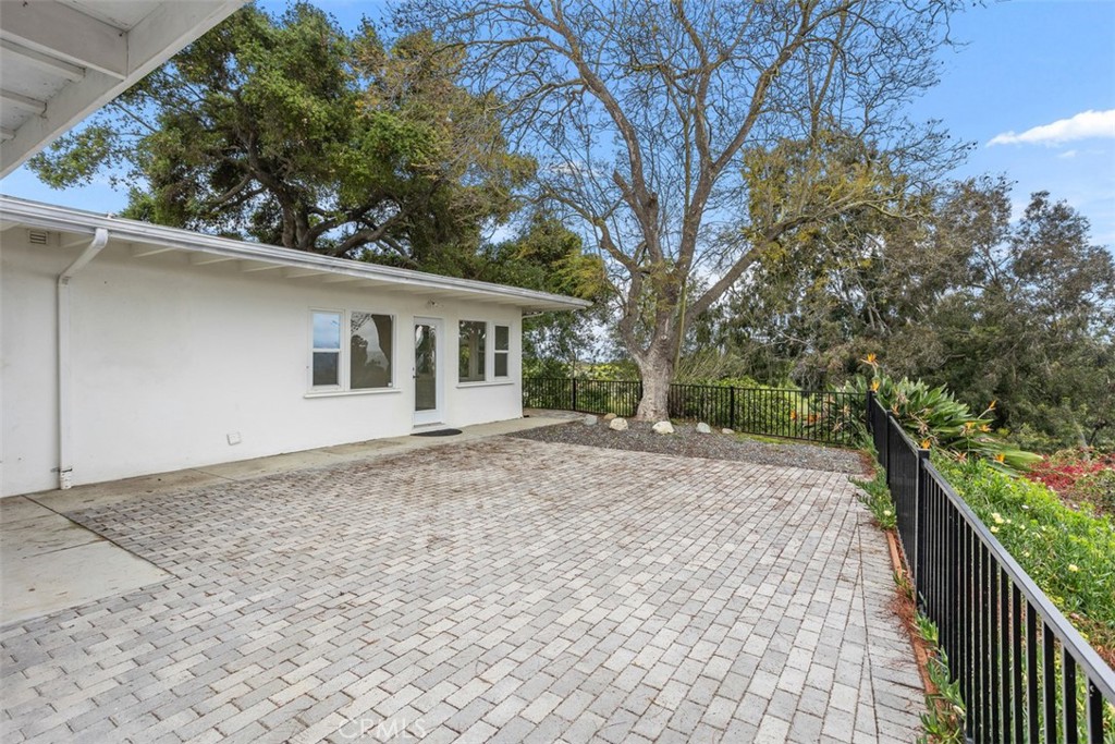 1840 Gum Tree Lane C