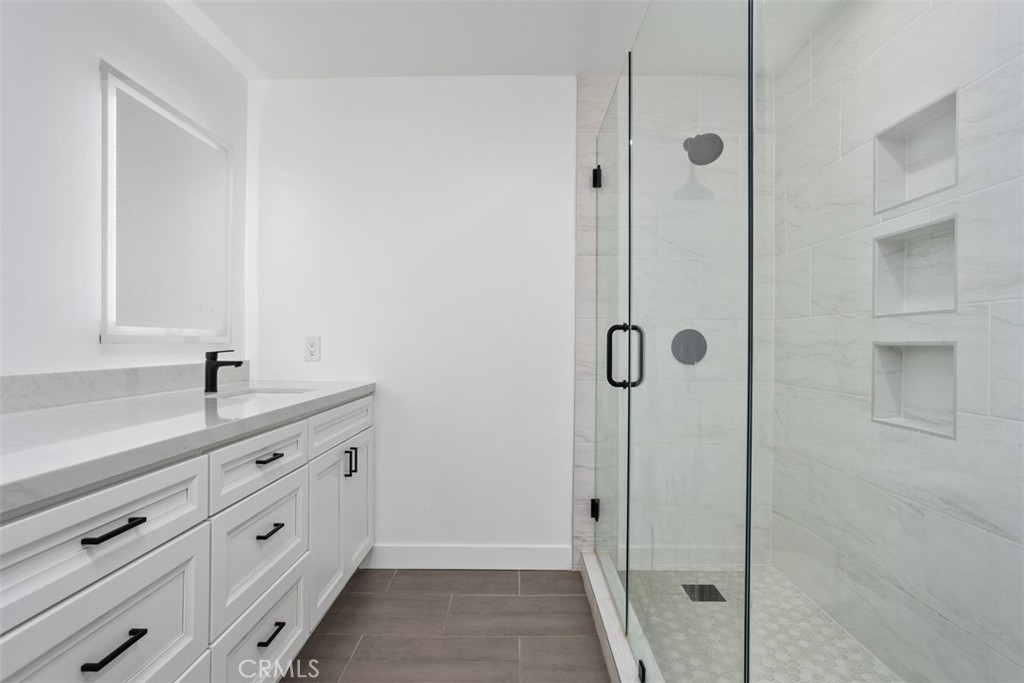 1840 Gum Tree Lane C