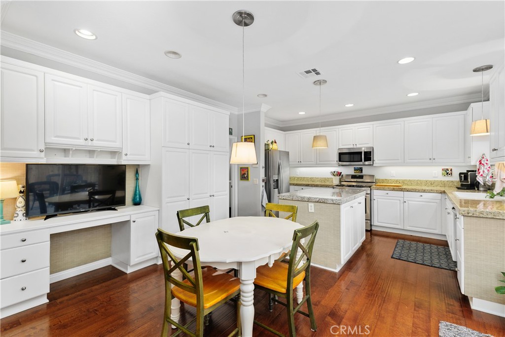 36918 Moonbrook Lane