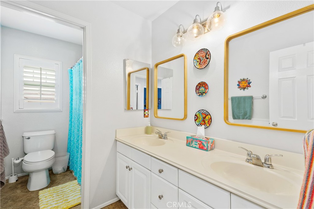 36918 Moonbrook Lane