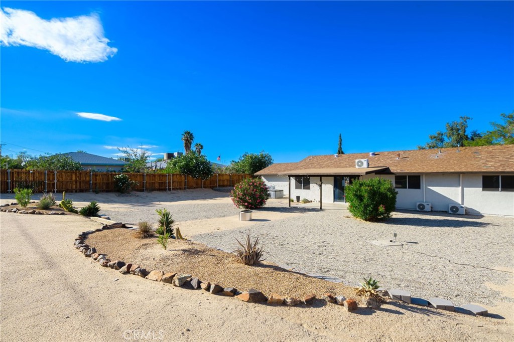 73973 Playa Vista
