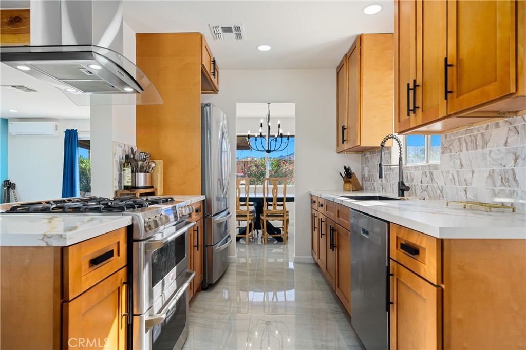 73973 Playa Vista