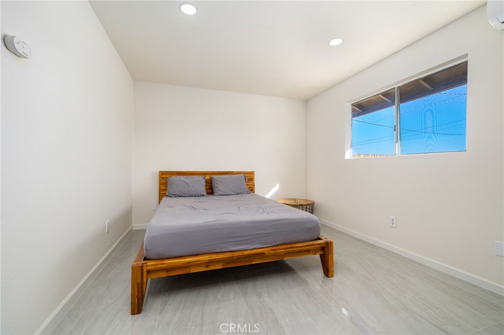 73973 Playa Vista
