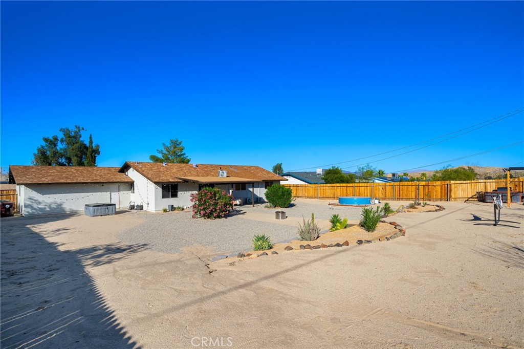 73973 Playa Vista