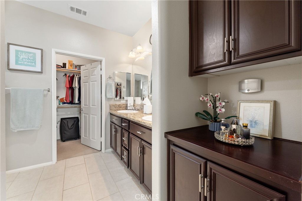 30256 Moon Star Circle