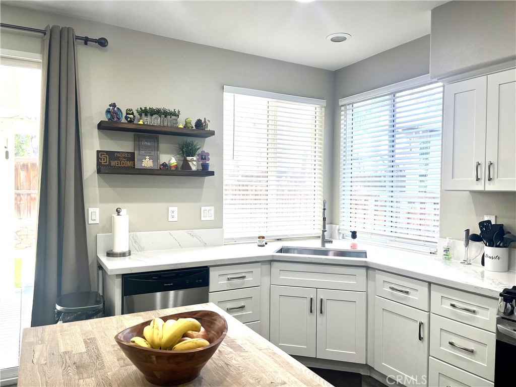 29334 Grande Vista Avenue