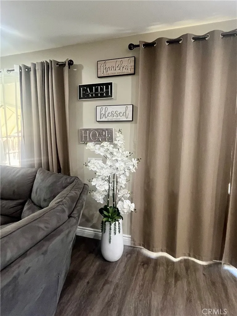 29334 Grande Vista Avenue