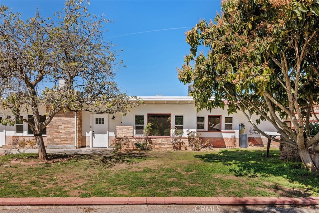 1840 Gum Tree Lane