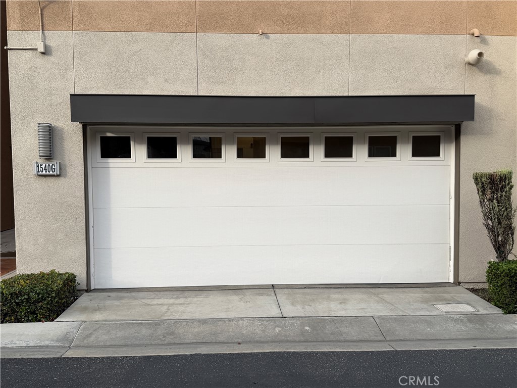 1540 W Artesia Square