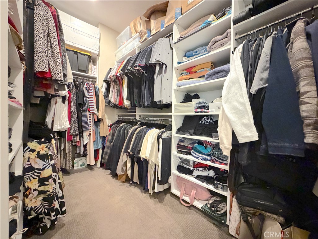 1540 W Artesia Square