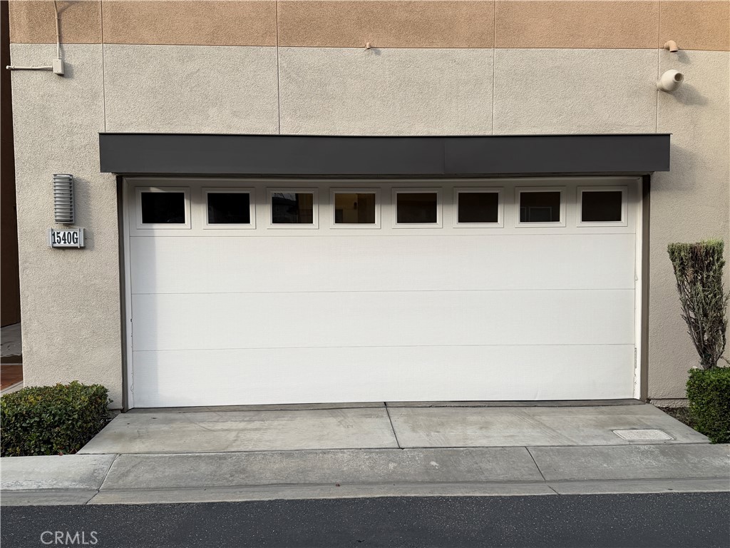 1540 W Artesia Square