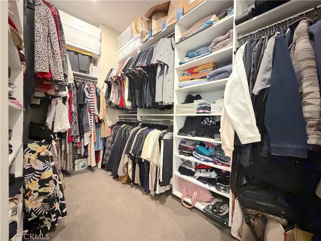 1540 W Artesia Square