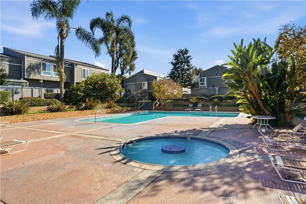 2911 S Fairview Street C