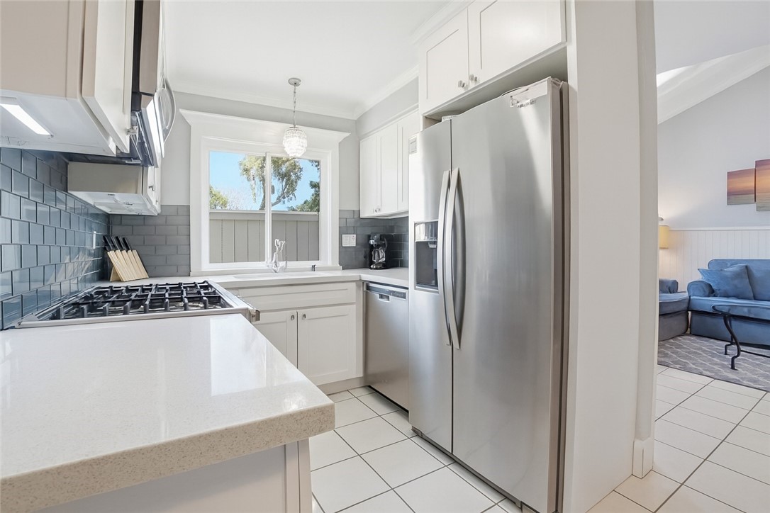 2911 S Fairview Street C