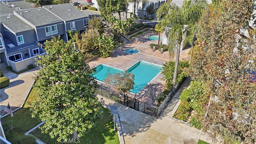 2911 S Fairview Street C