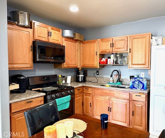 3968 3970 S Hobart Boulevard