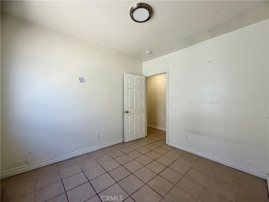 3968 3970 S Hobart Boulevard