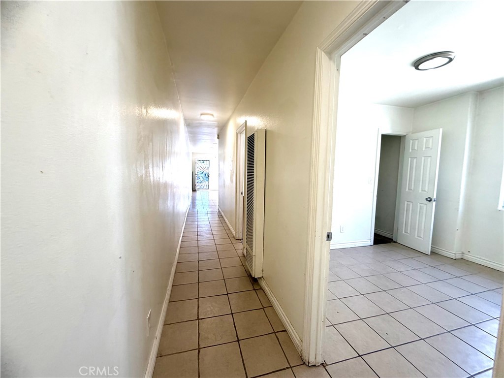 3968 3970 S Hobart Boulevard