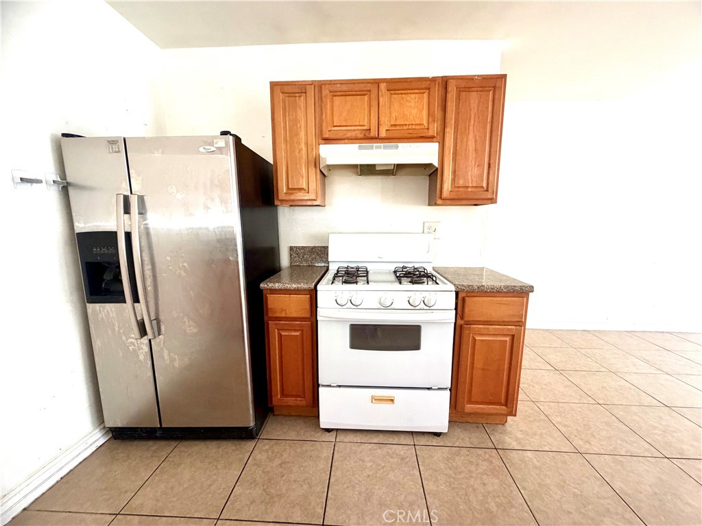 3968 3970 S Hobart Boulevard