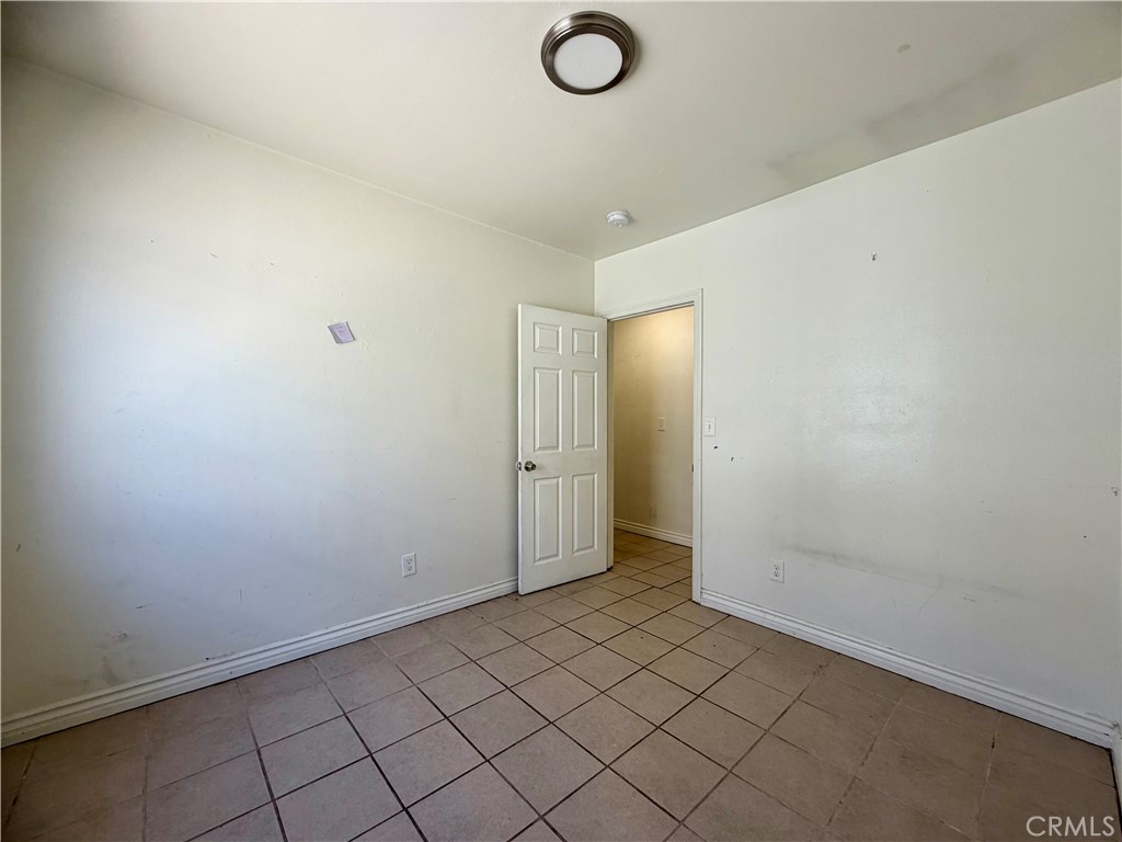 3968 3970 S Hobart Boulevard
