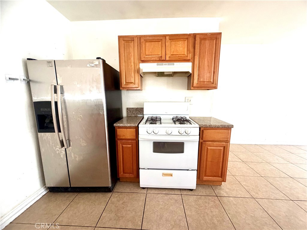 3968 3970 S Hobart Boulevard