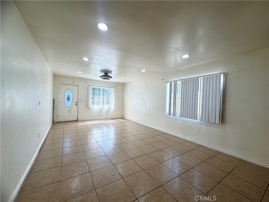 3968 3970 S Hobart Boulevard