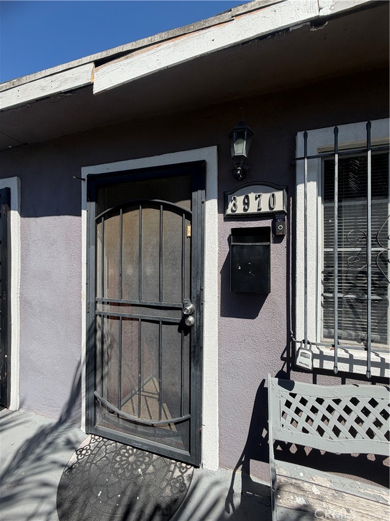 3968 3970 S Hobart Boulevard