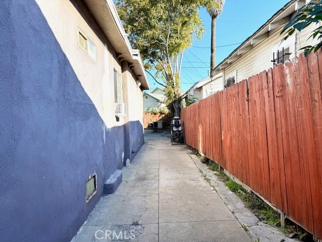3968 3970 S Hobart Boulevard