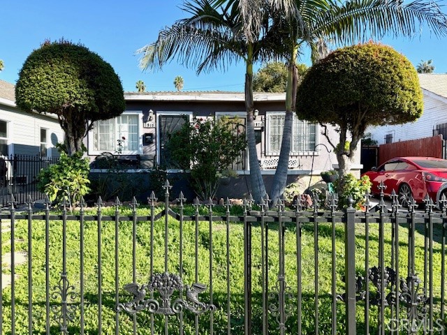 3968 3970 S Hobart Boulevard