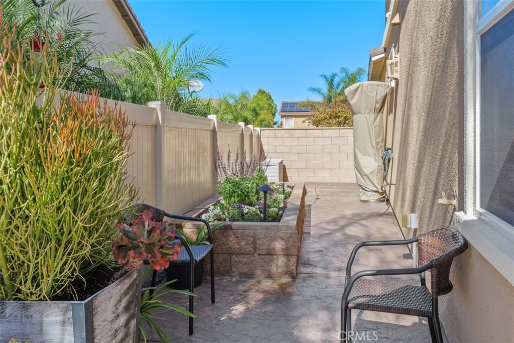 44161 Nighthawk Pass. Temecula