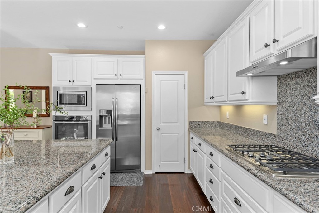 44161 Nighthawk Pass. Temecula