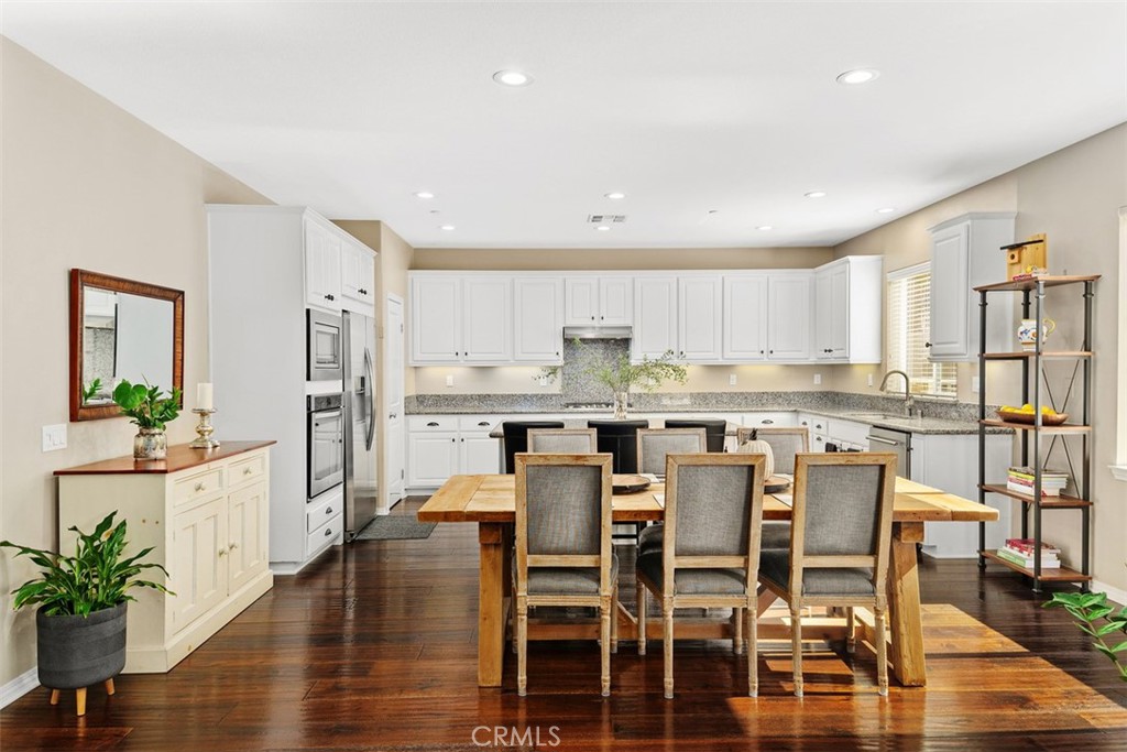 44161 Nighthawk Pass. Temecula