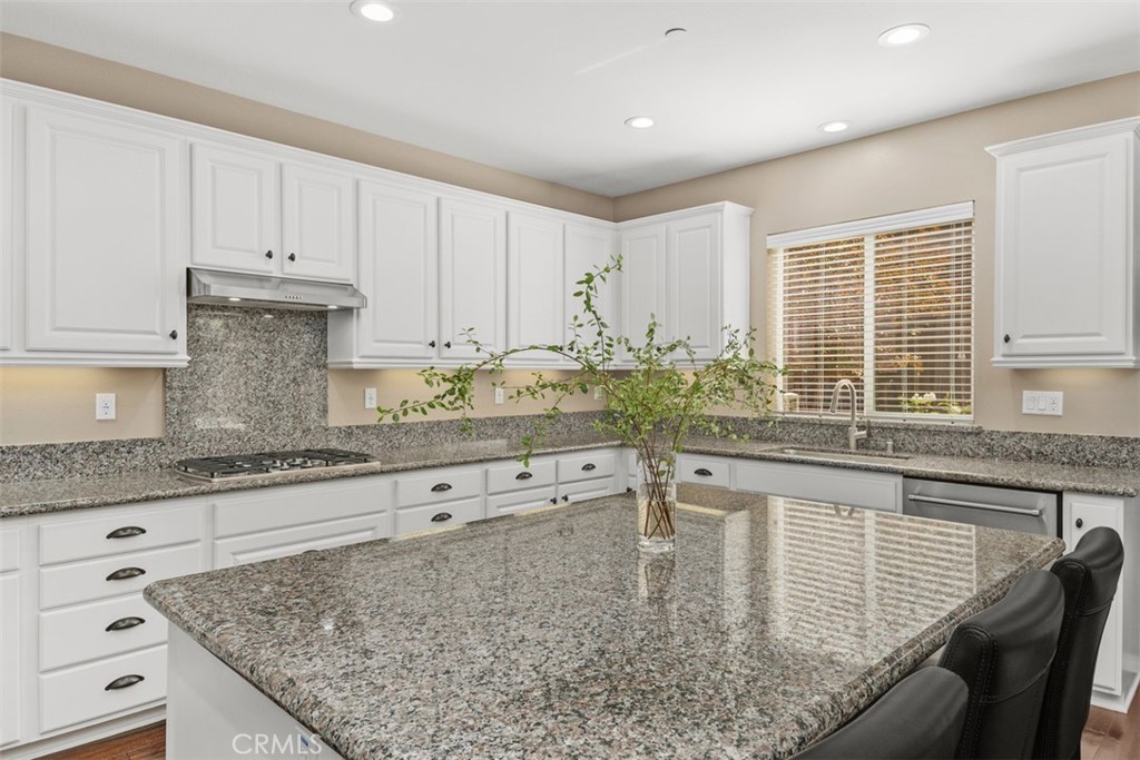 44161 Nighthawk Pass. Temecula