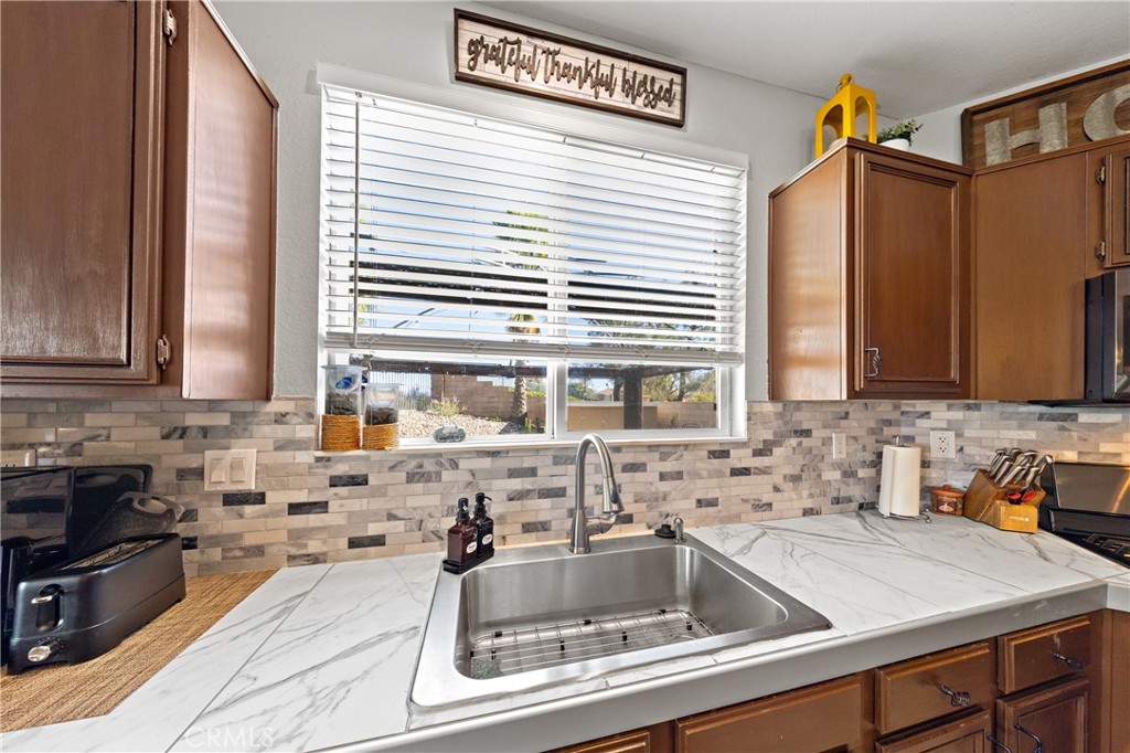 31598 Summerfield Lane