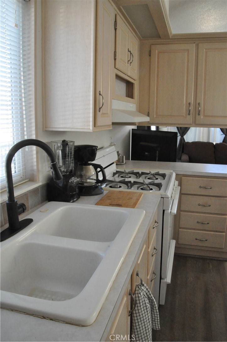 70200 Dillon Road 393