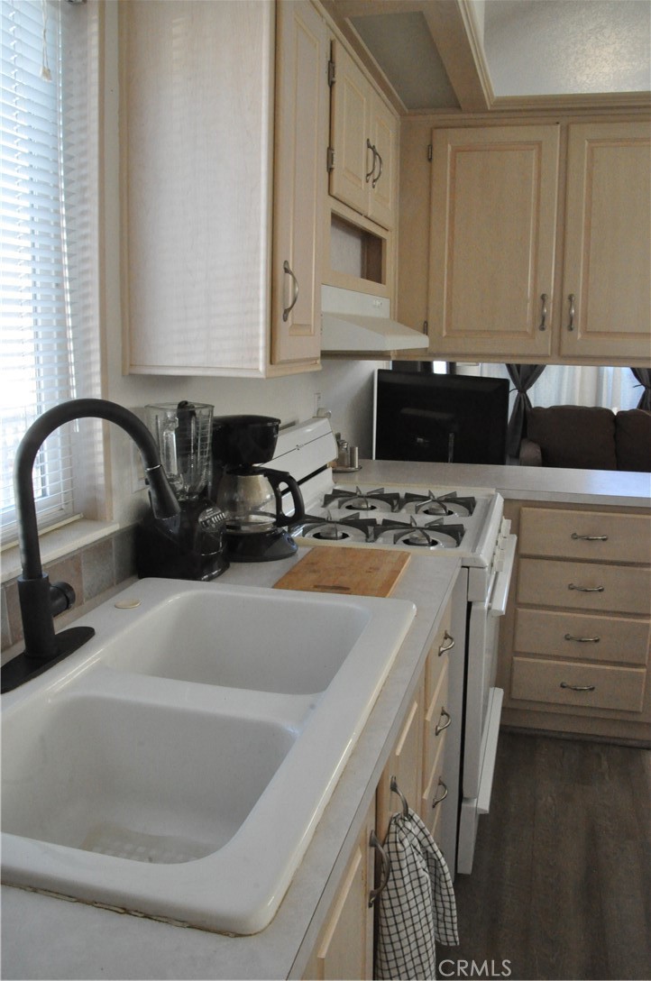 70200 Dillon Road 393