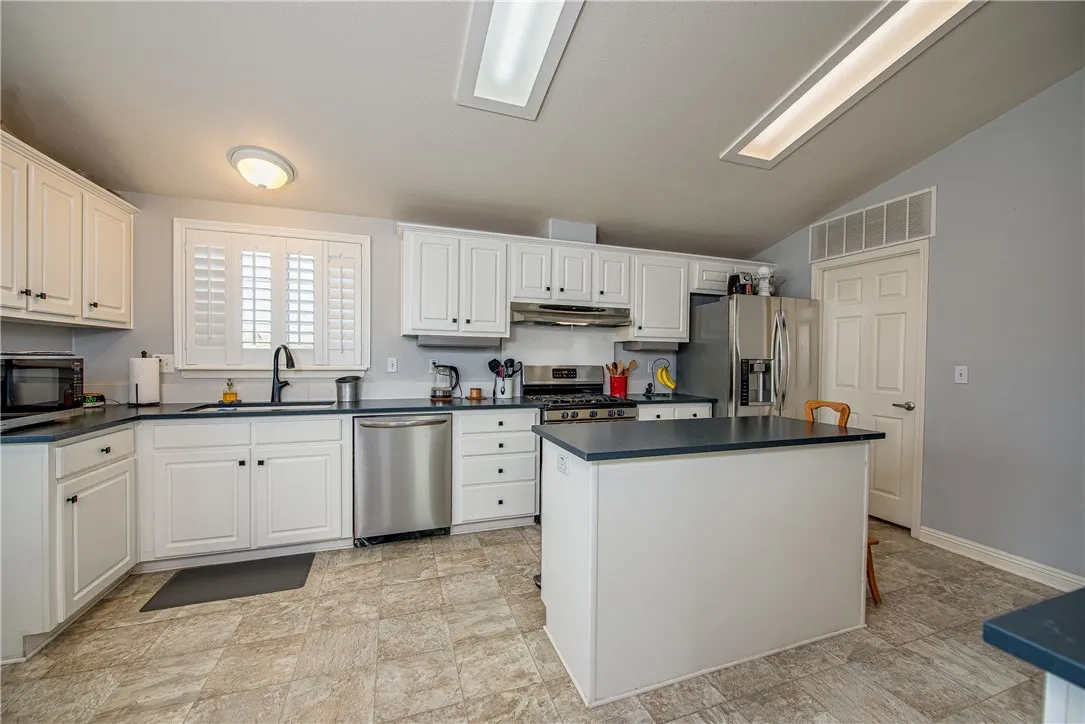 27250 Murrieta Unit 304