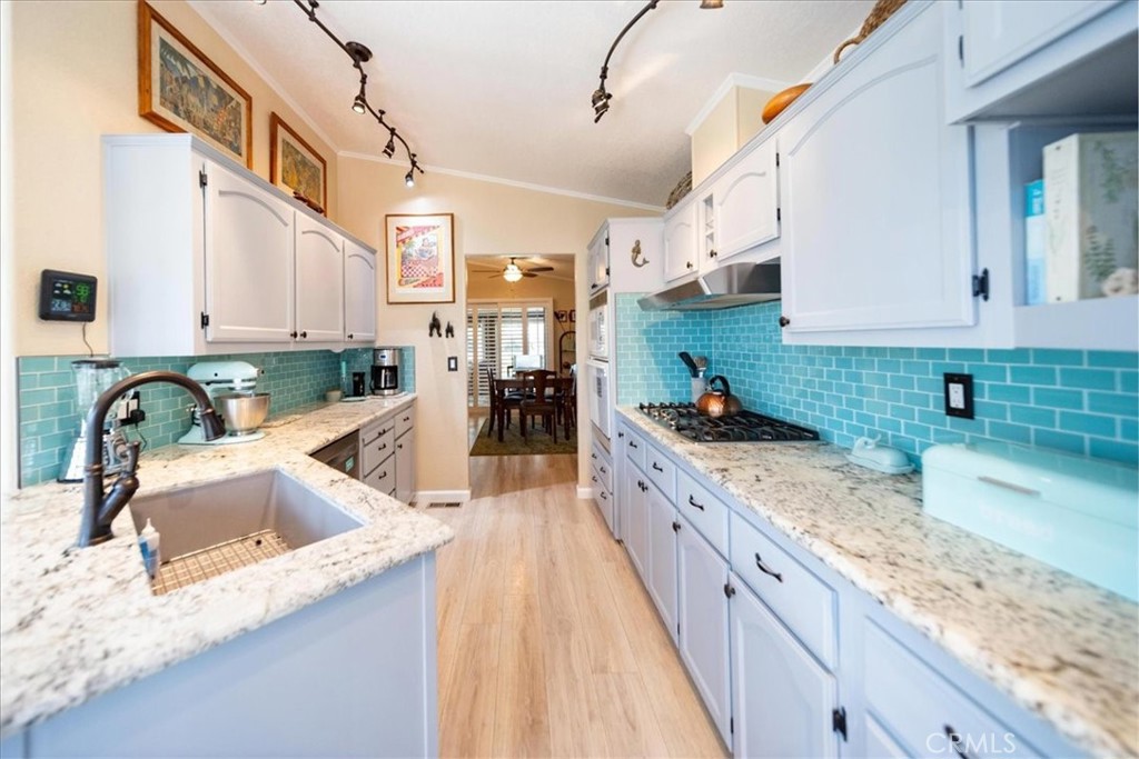 35493 Sand Rock