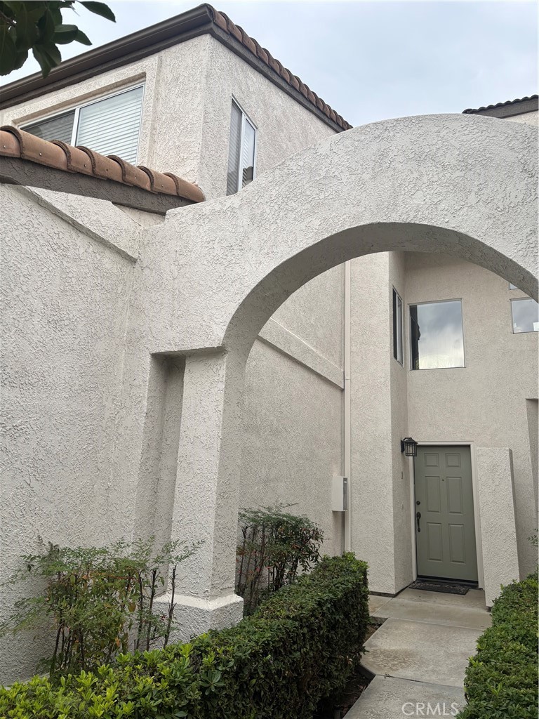 2131 Almeria Street 102