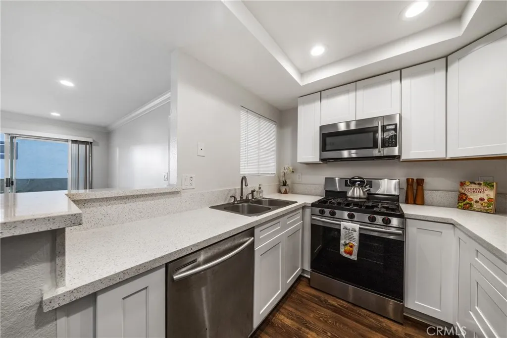 16377 Lakeshore Unit 6k