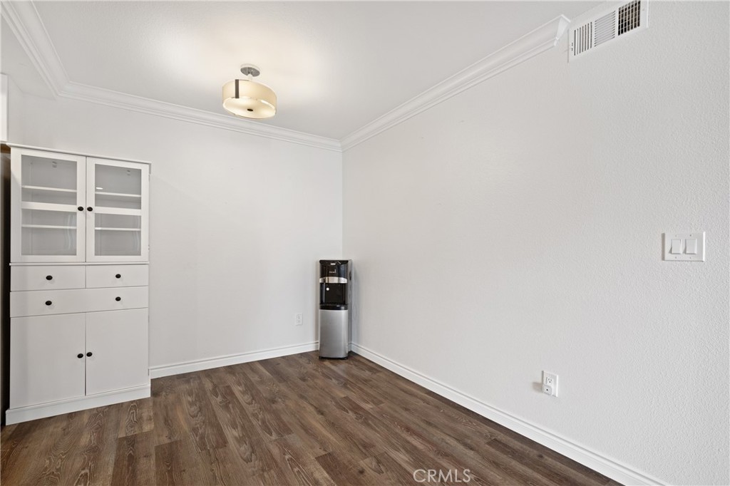 16377 Lakeshore 6K