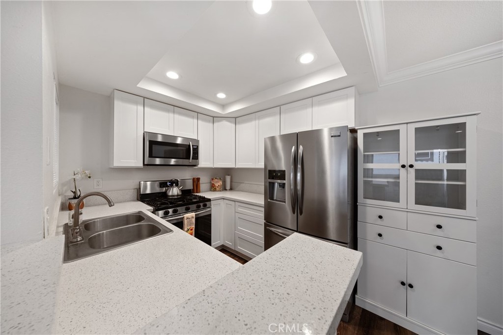16377 Lakeshore 6K