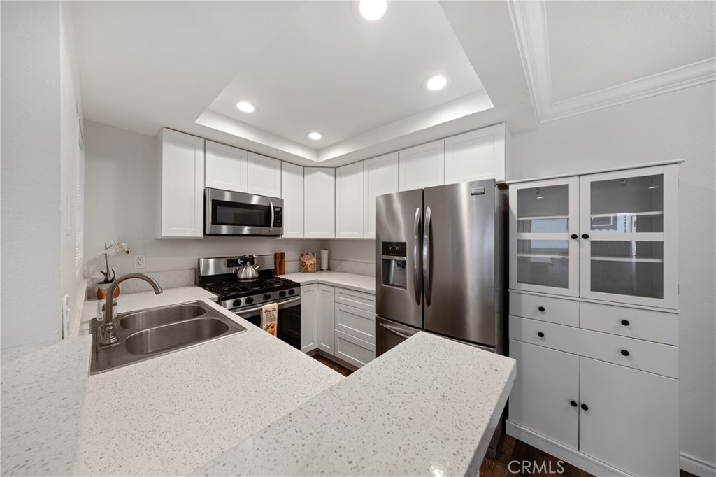 16377 Lakeshore 6K